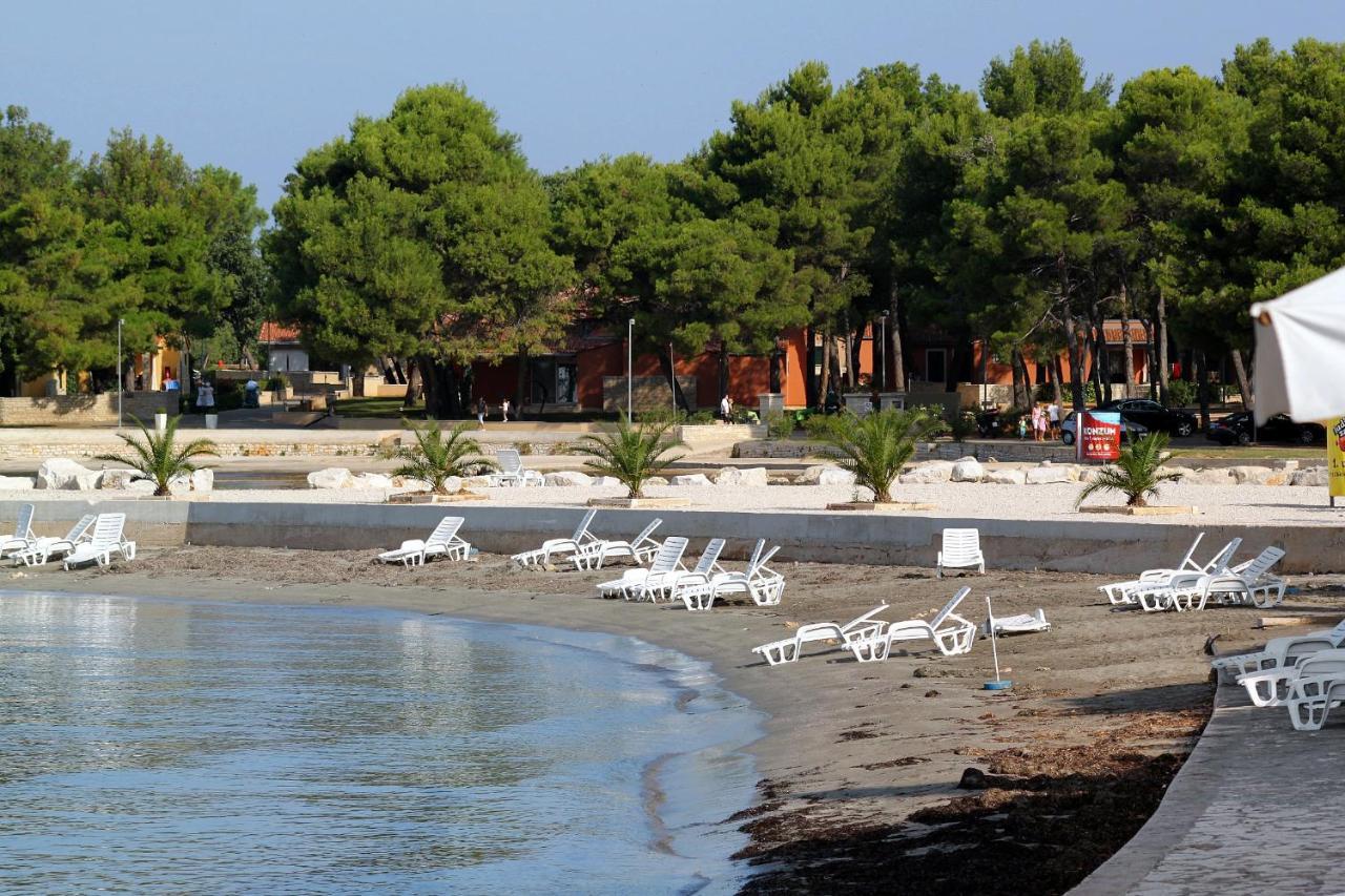 Apartments With A Parking Space Umag - 7094 Kültér fotó